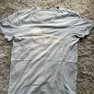 Modern Amusement Light Gray Short Sleeve Tee